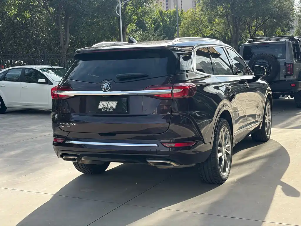 Buick Enclave — миниатюра 2