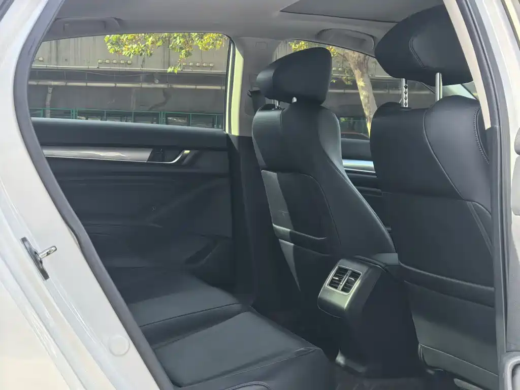 Honda Accord 2021 260TURBO Luxury