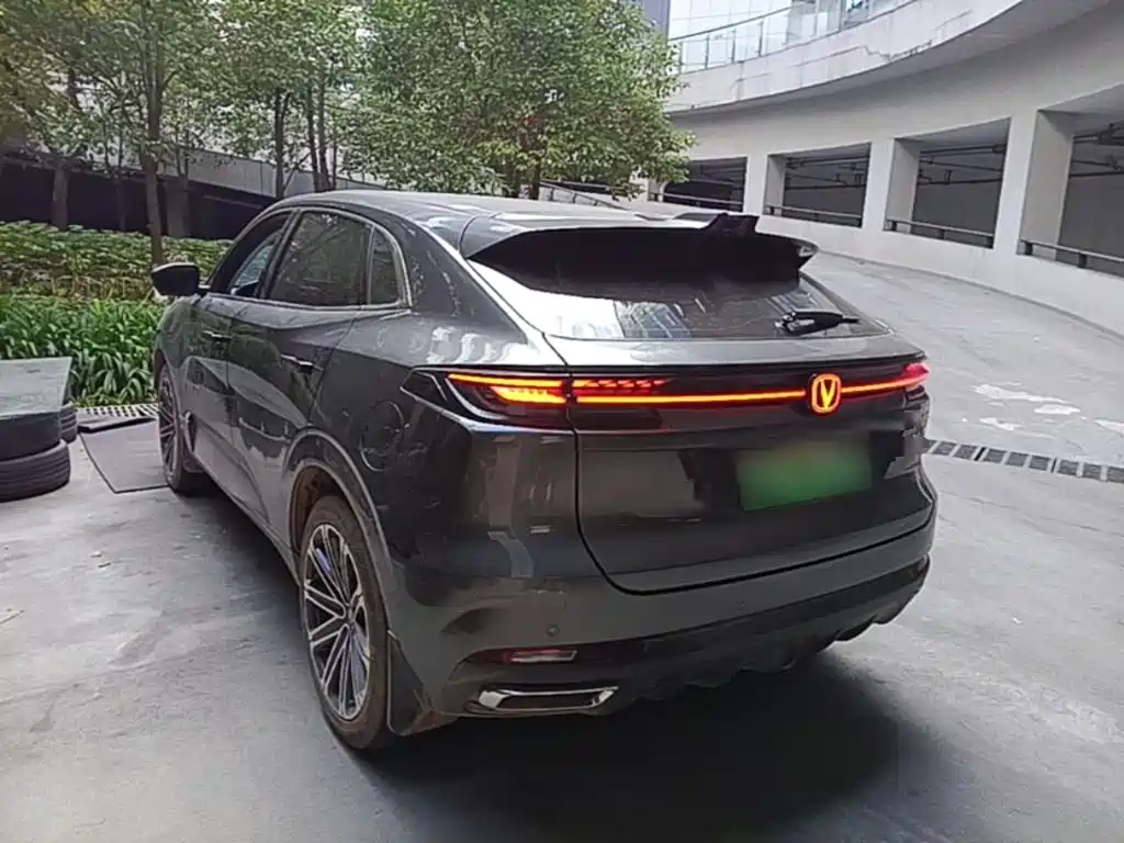Changan UNI-K iDD — миниатюра 5