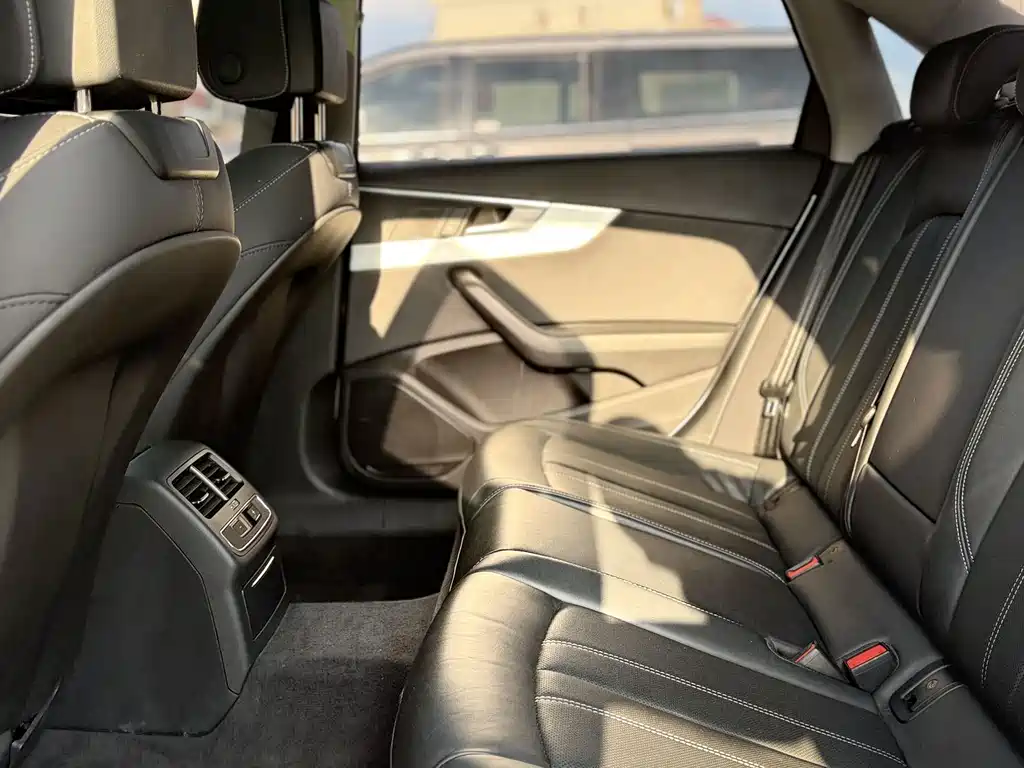 Audi A4L — миниатюра 25
