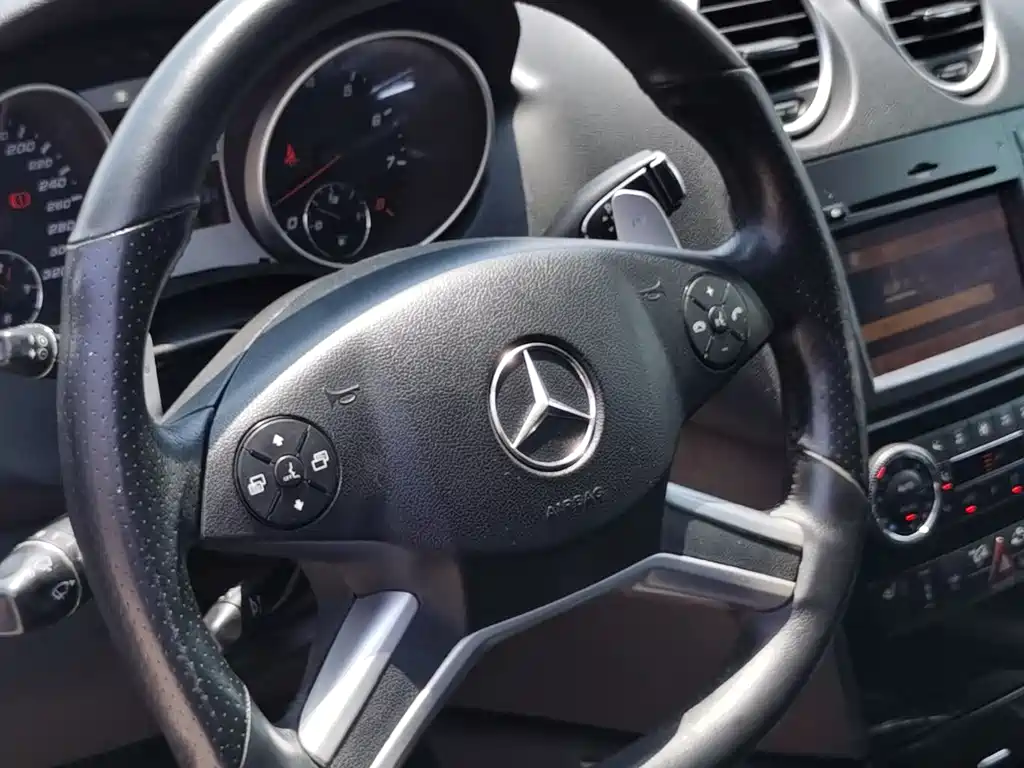 Mercedes-Benz M A MG M AMG 2011 AMG ML 63