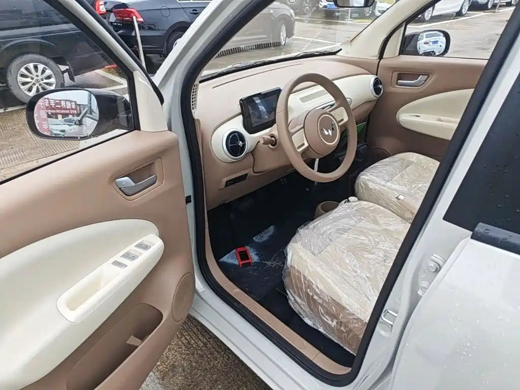 Wuling MINIEV — миниатюра 16