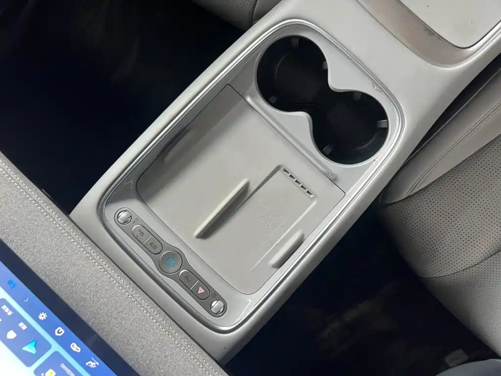 BYD Морской лев 05 EV — миниатюра 17