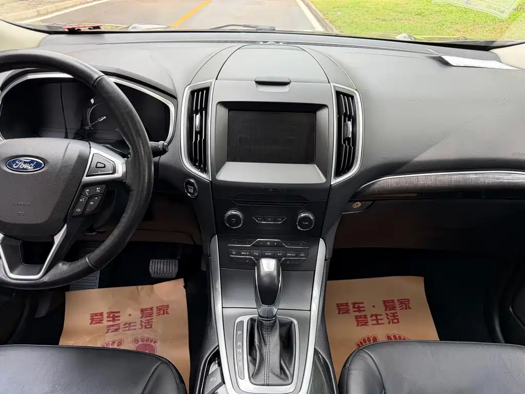 Ford Edge — миниатюра 7