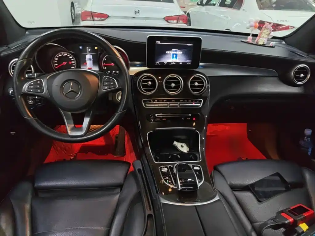 Mercedes-Benz GLC — миниатюра 10