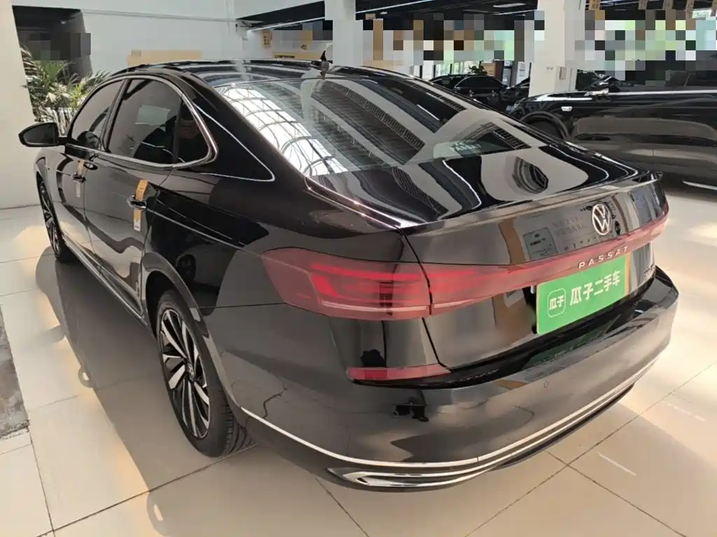 Volkswagen Passat 2022 330TSI Luxury