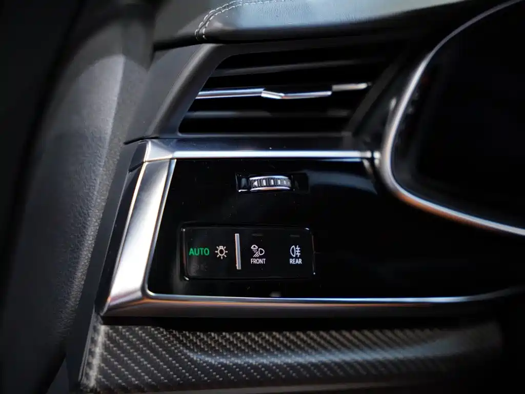 Audi RS Q8 — миниатюра 21