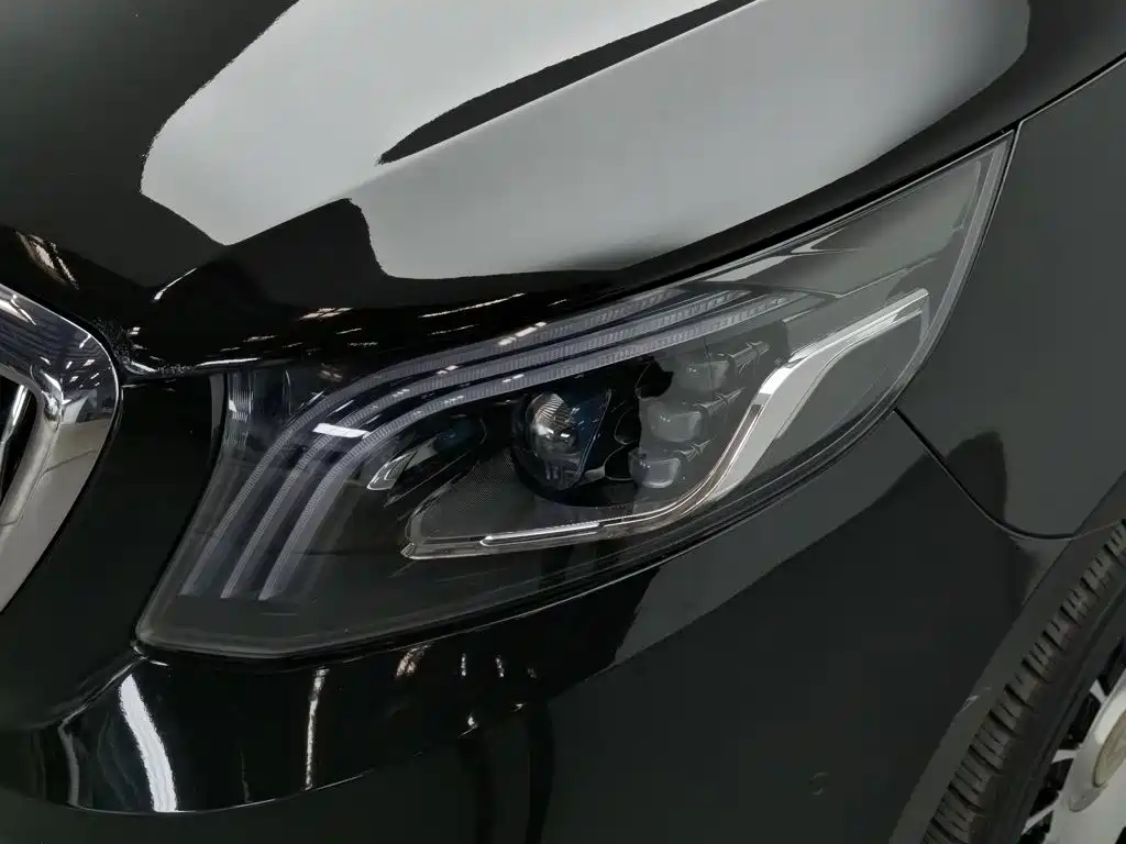 Mercedes-Benz Vito — миниатюра 7