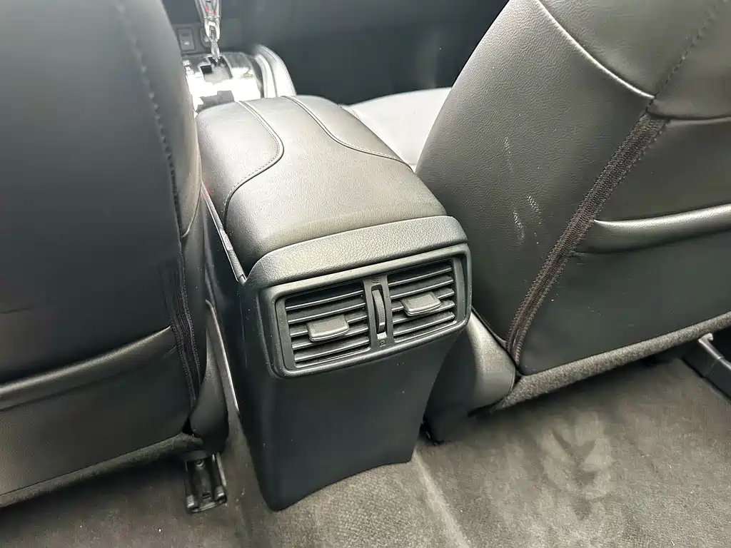 Nissan X-Trail — миниатюра 18