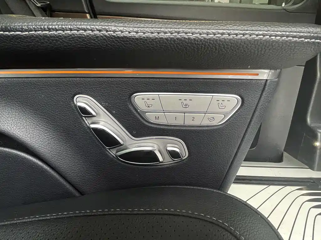 MERCEDES-BENZ V CLASS