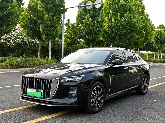 2025 Hongqi H5