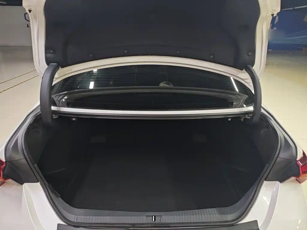 Toyota Avalon — миниатюра 19