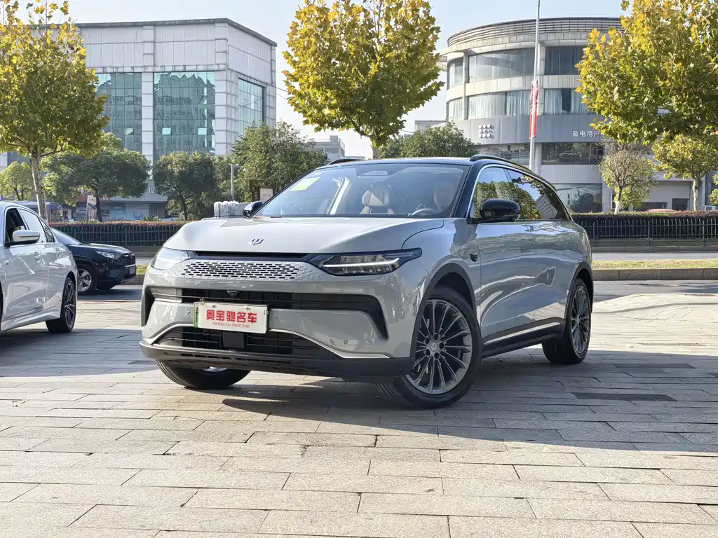 ZERO-RUNNING CAR ZERO RUN C11