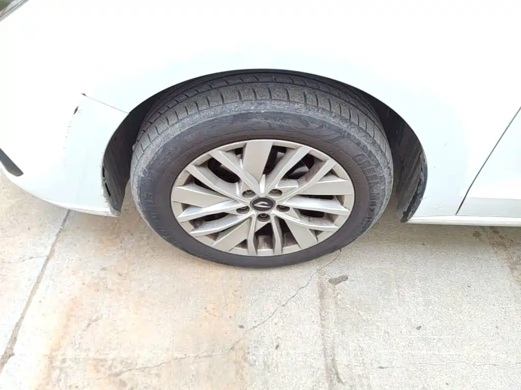 Jetta VA3 — миниатюра 23