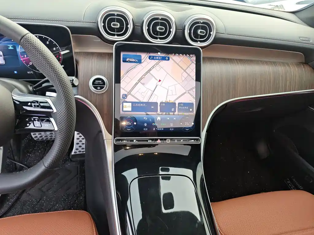 Mercedes-Benz GLC 2025 GLC 300 L 4MATIC 5 мест