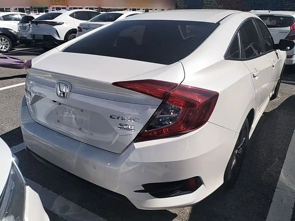 Honda Civic — миниатюра 6