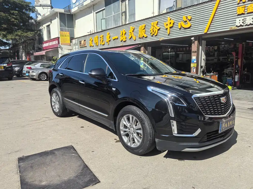 CADILLAC XT5