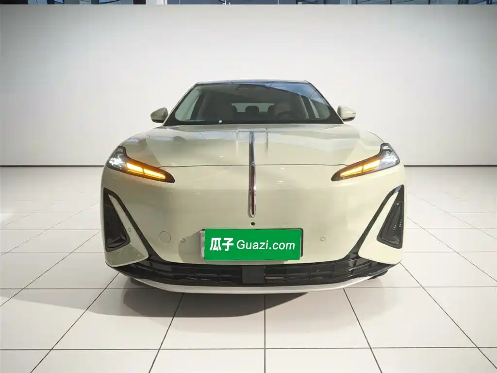 Hongqi 06 2025 520