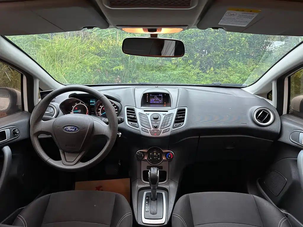 Ford Fiesta — миниатюра 8