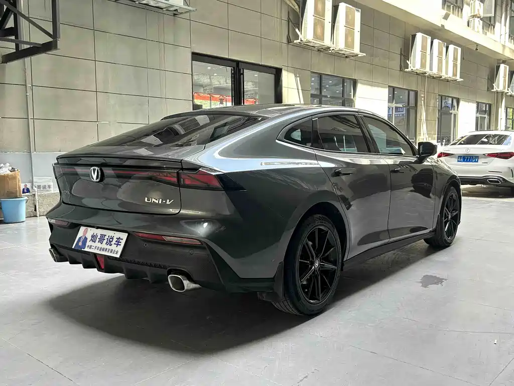 Changan UNI-V — миниатюра 6