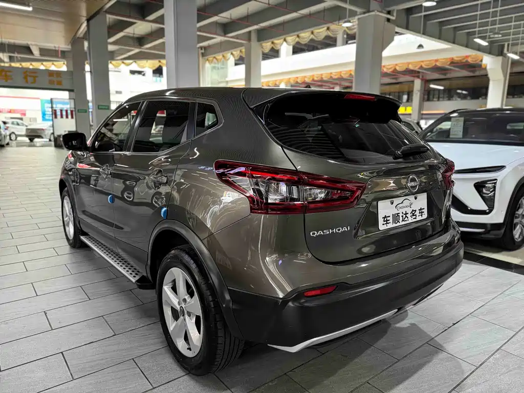 Nissan Qashqai — миниатюра 6