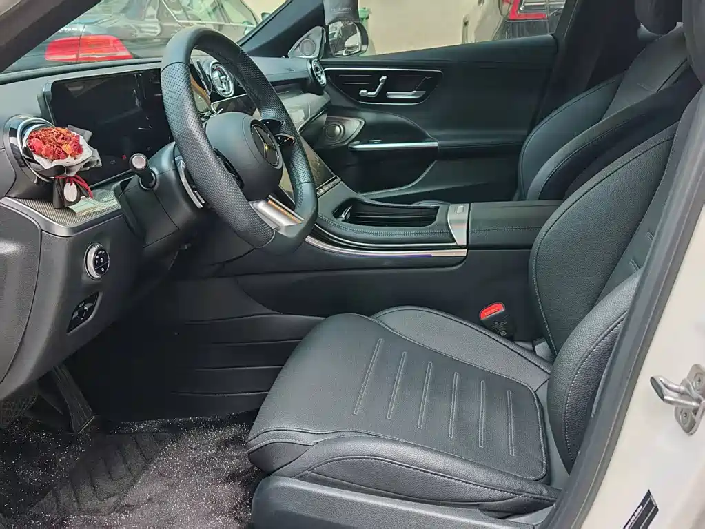 Mercedes-Benz C-Class — миниатюра 9