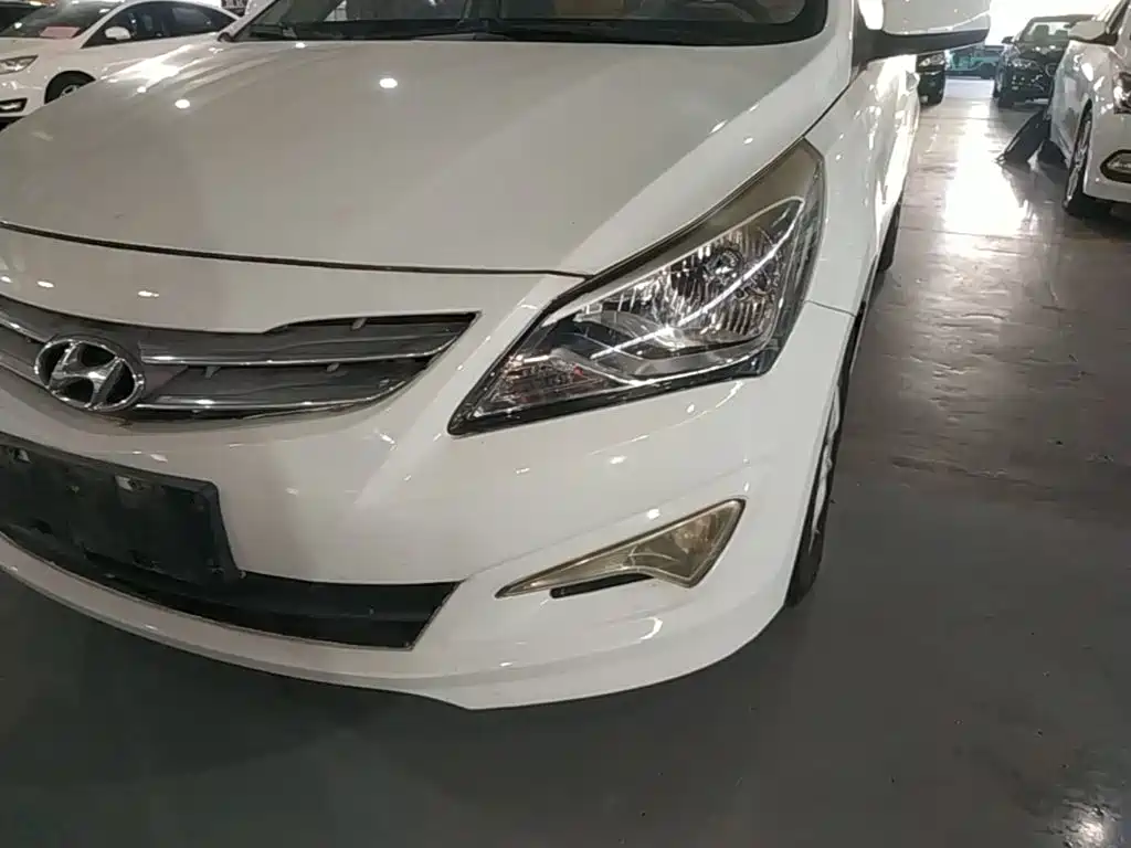 Hyundai Verna — миниатюра 24