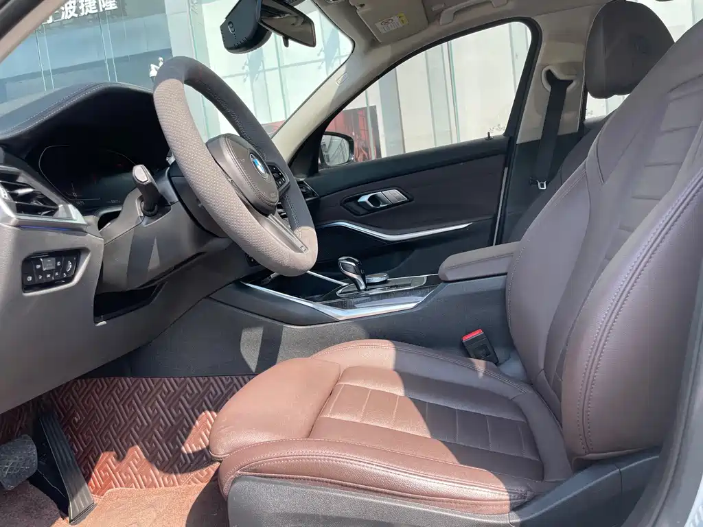 BMW 3 Series — миниатюра 4