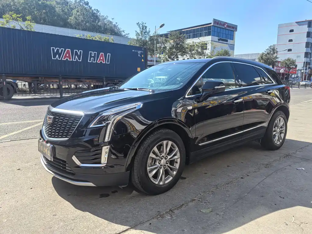 CADILLAC XT5