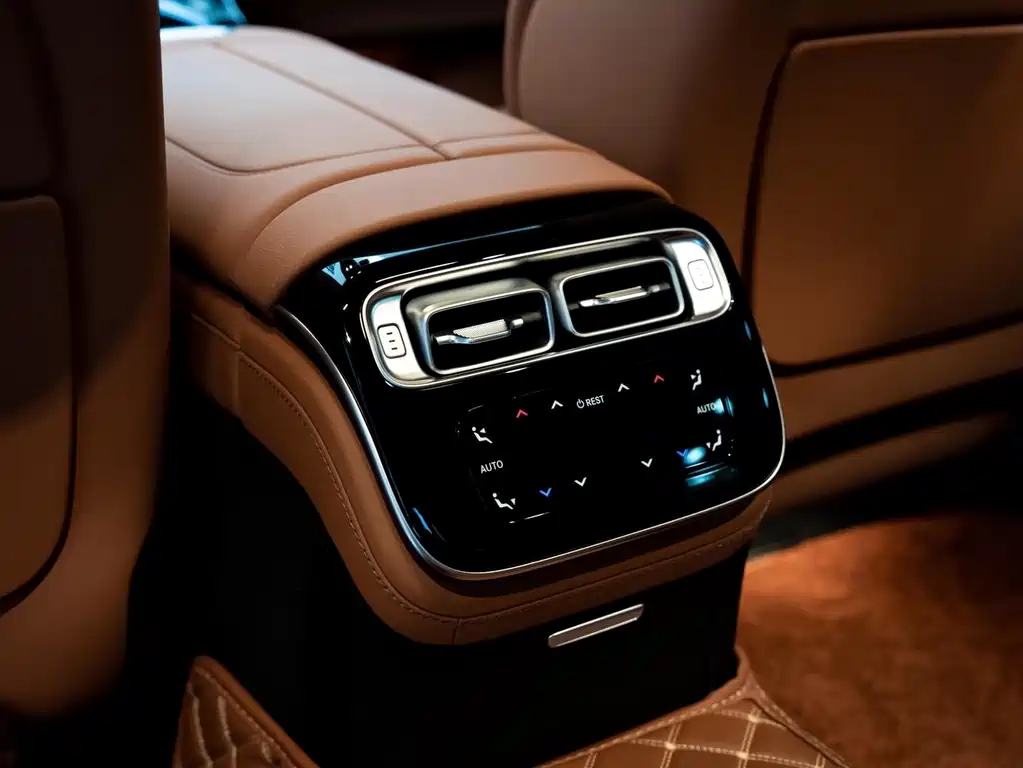 Mercedes-Benz S-Class — миниатюра 11