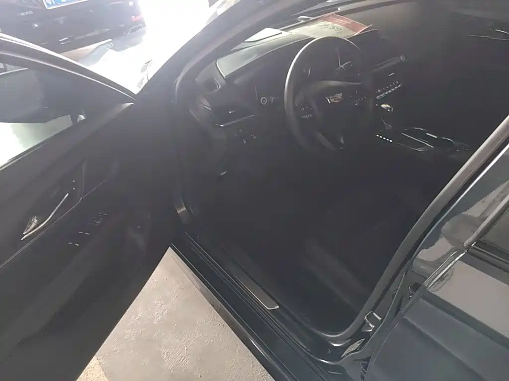 Cadillac CT4 — миниатюра 16