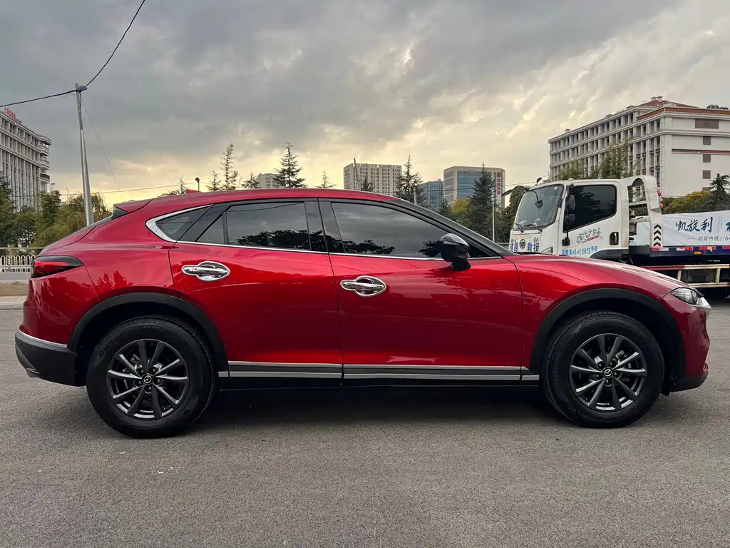 MAZDA CX 4