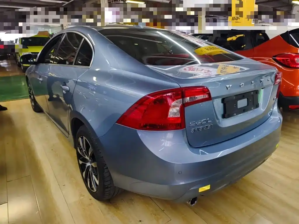 Volvo S60 — миниатюра 5