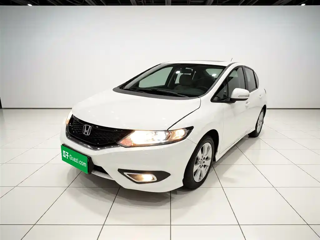 Honda Jade 2016