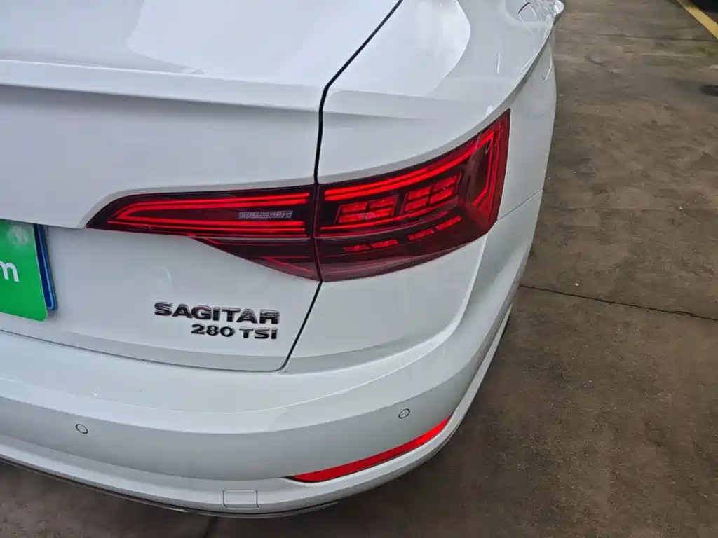 Volkswagen Sagitar — миниатюра 8