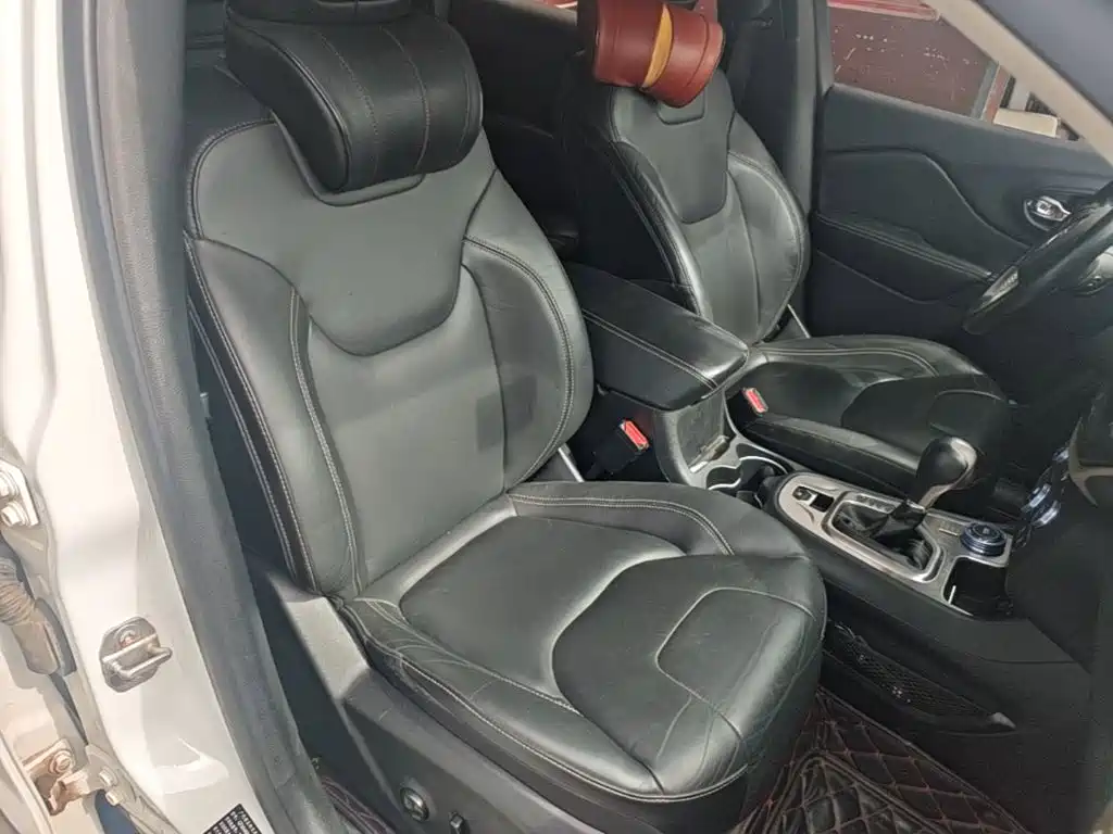 Jeep Cherokee — миниатюра 25