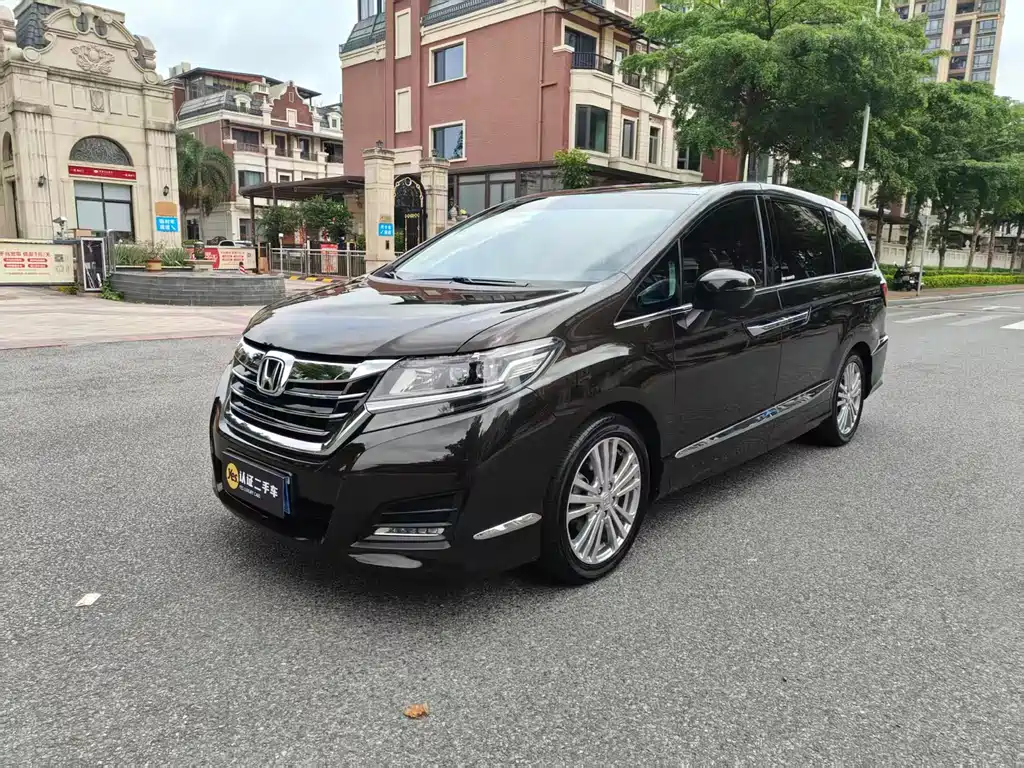 Honda Elysion 2017