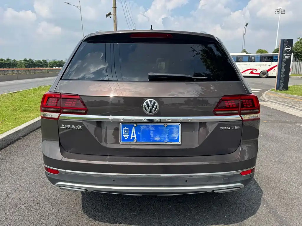 Volkswagen Teramont — миниатюра 6