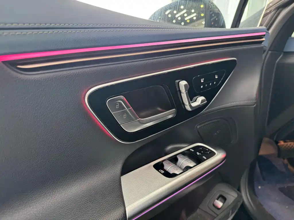 Mercedes-Benz EQE — миниатюра 16