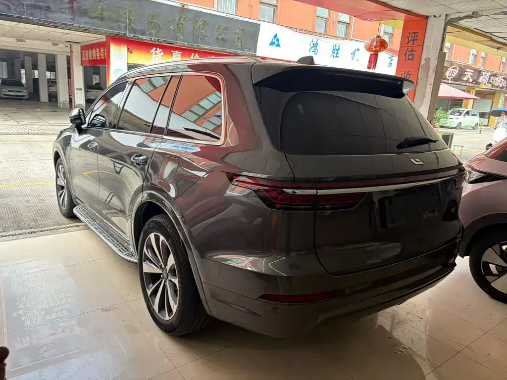 Li Auto Li ONE — миниатюра 4
