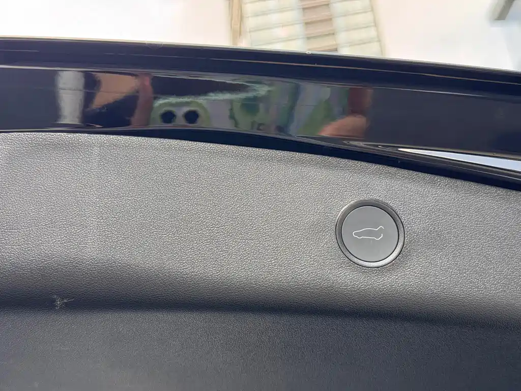 Tesla Model 3 — миниатюра 25