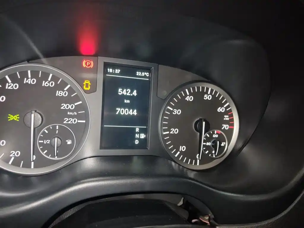 Mercedes-Benz Vito — миниатюра 13