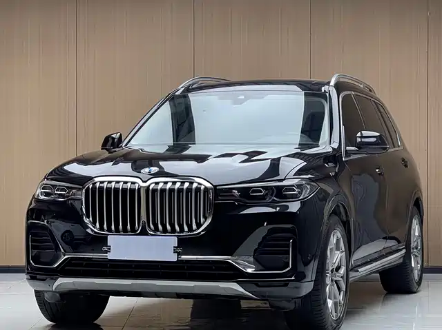 BMW X7 2021