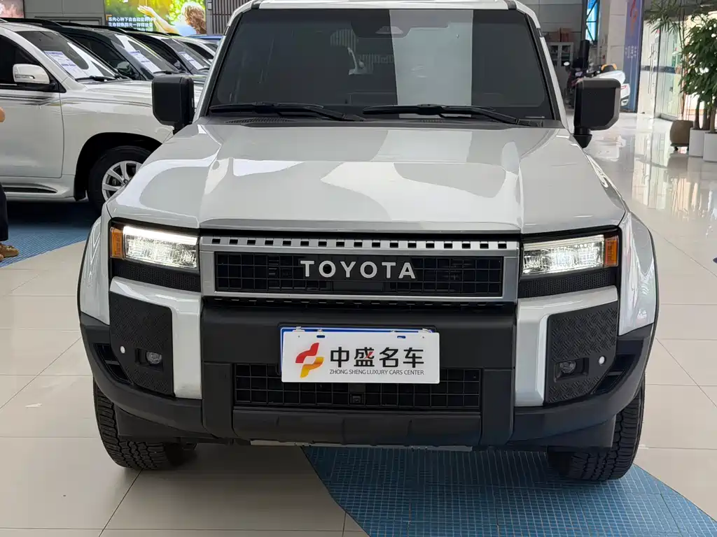 Toyota Land Cruiser Prado 2025 2.4T TX 5 мест