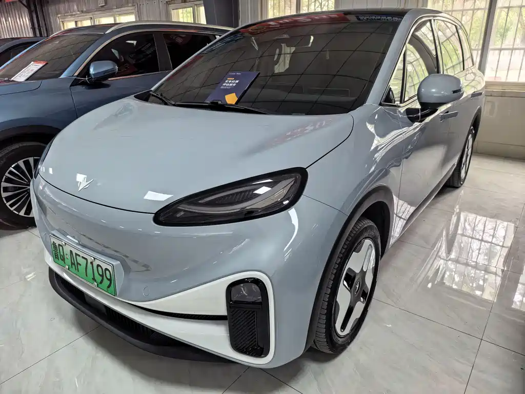 Arcfox S 2024