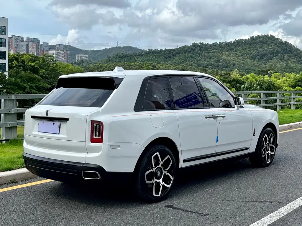 ROLLS-ROYCE CULLINAN