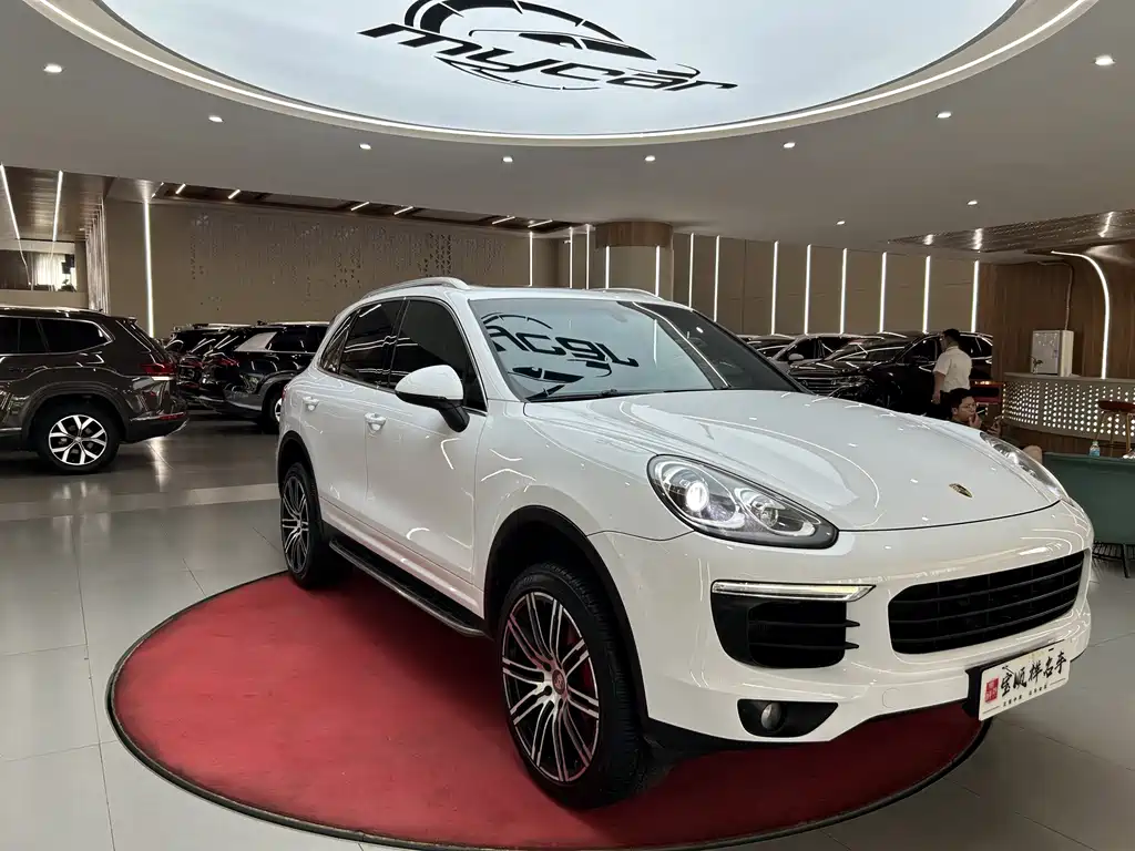 Porsche Cayenne — миниатюра 3