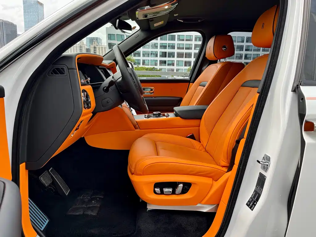 ROLLS-ROYCE CULLINAN