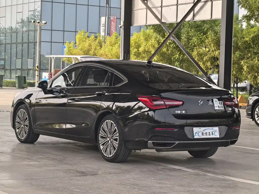 RED FLAG HONGQI H5