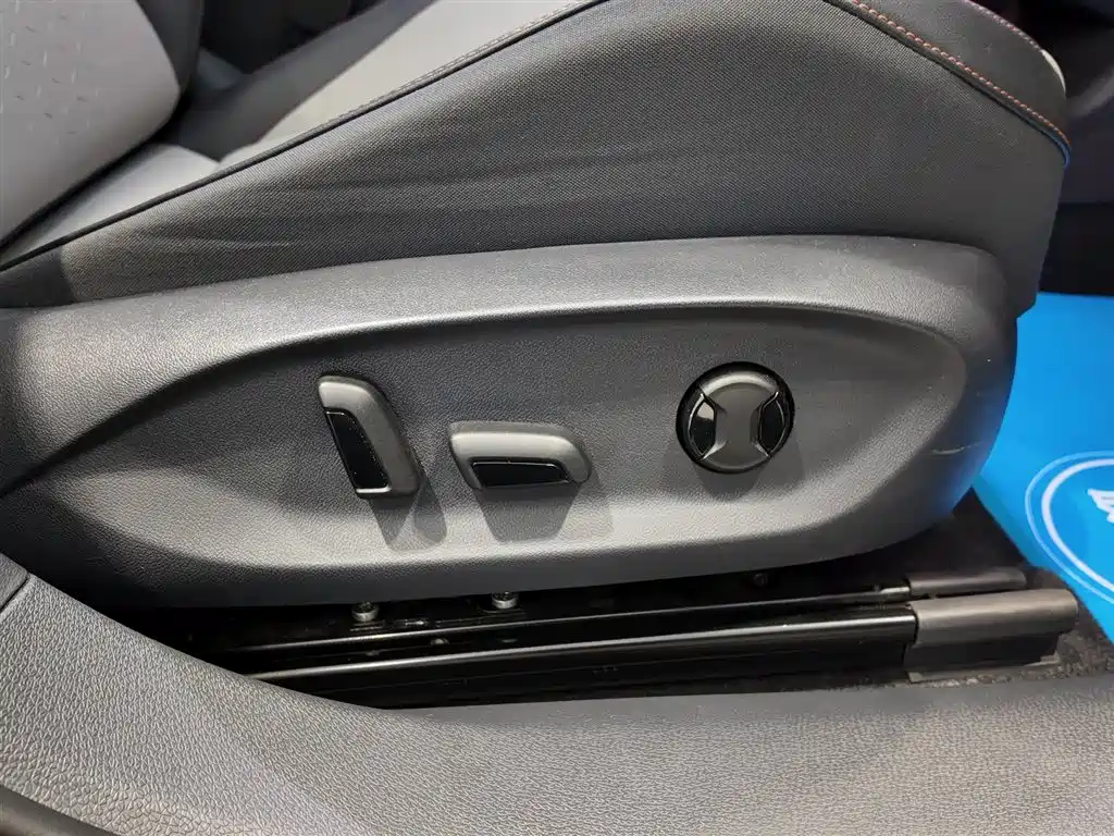 VOLKSWAGEN ID.7 VIZZION